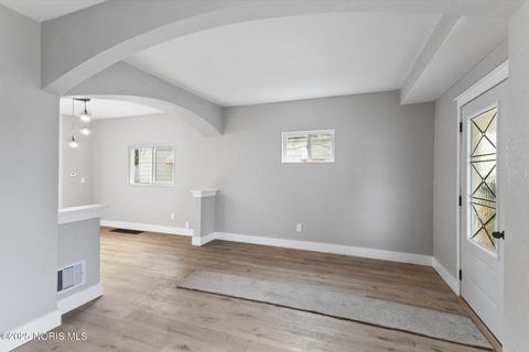 Tiny photo for 914 Turner Avenue, Toledo, OH 43607 (MLS # 10001762)