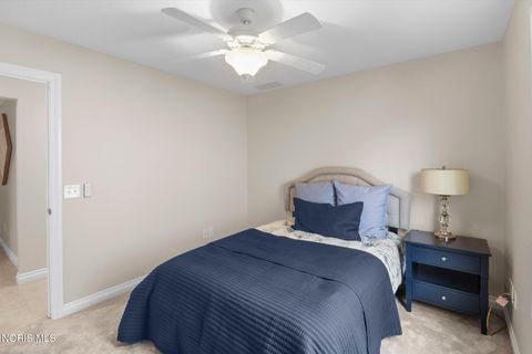 Tiny photo for 10835 S Lakes Drive, Perrysburg, OH 43551 (MLS # 10005518)