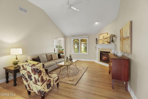 Tiny photo for 10835 S Lakes Drive, Perrysburg, OH 43551 (MLS # 10005518)