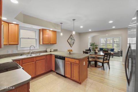 Tiny photo for 10835 S Lakes Drive, Perrysburg, OH 43551 (MLS # 10005518)