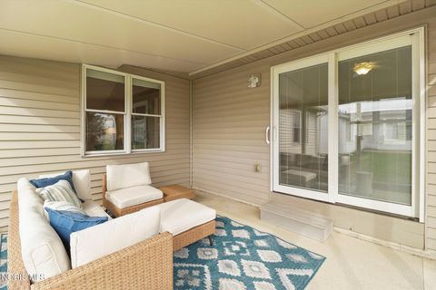 Tiny photo for 10835 S Lakes Drive, Perrysburg, OH 43551 (MLS # 10005518)