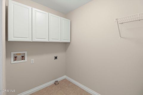 Tiny photo for 10835 S Lakes Drive, Perrysburg, OH 43551 (MLS # 10005518)