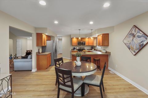 Tiny photo for 10835 S Lakes Drive, Perrysburg, OH 43551 (MLS # 10005518)