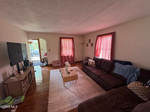 Tiny photo for 950 Washington Avenue, Defiance, OH 43512 (MLS # 10010253)