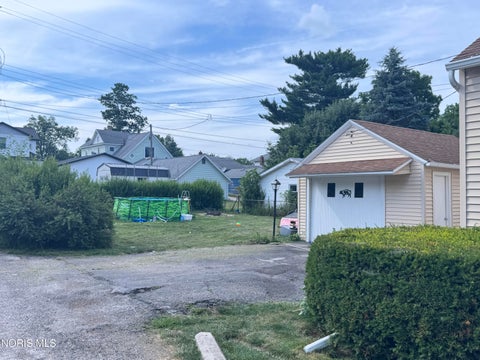 Tiny photo for 950 Washington Avenue, Defiance, OH 43512 (MLS # 10010253)