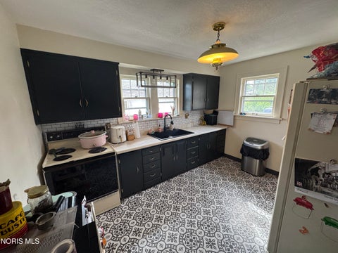 Tiny photo for 950 Washington Avenue, Defiance, OH 43512 (MLS # 10010253)
