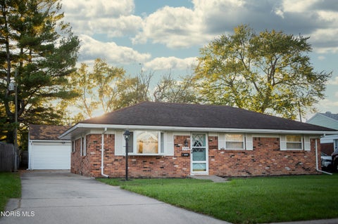 Photo of 1339 Cady Street, Maumee, OH 43537 (MLS # 10014957)