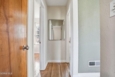 Tiny photo for 5815 W Bancroft Street, Toledo, OH 43615 (MLS # 10004433)