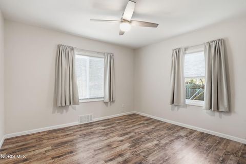 Tiny photo for 5815 W Bancroft Street, Toledo, OH 43615 (MLS # 10004433)