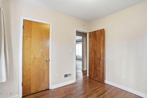 Tiny photo for 5815 W Bancroft Street, Toledo, OH 43615 (MLS # 10004433)