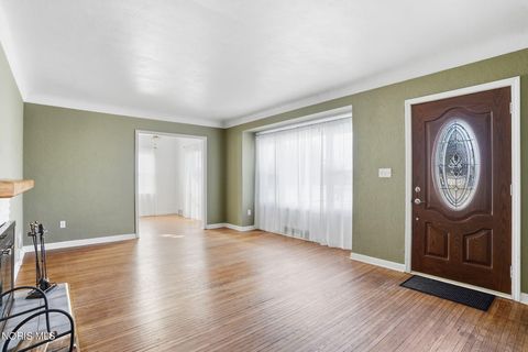 Tiny photo for 5815 W Bancroft Street, Toledo, OH 43615 (MLS # 10004433)