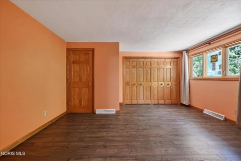 Tiny photo for 6164 Valley Park Drive, Toledo, OH 43623 (MLS # 10014871)