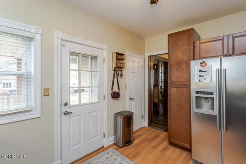 Tiny photo for 3402 Beverly Drive, Toledo, OH 43614 (MLS # 10006178)