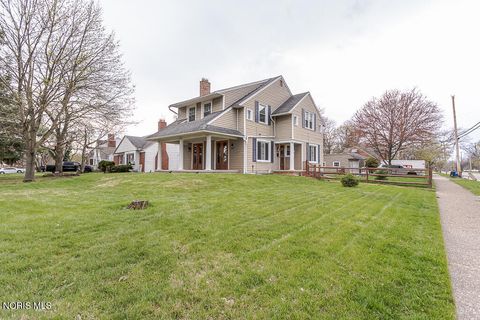 Photo of 3402 Beverly Drive, Toledo, OH 43614 (MLS # 10006178)