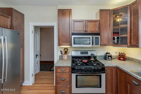 Tiny photo for 3402 Beverly Drive, Toledo, OH 43614 (MLS # 10006178)