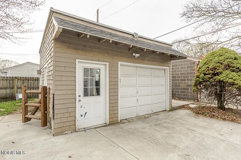 Tiny photo for 3402 Beverly Drive, Toledo, OH 43614 (MLS # 10006178)