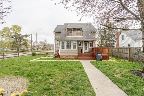 Tiny photo for 3402 Beverly Drive, Toledo, OH 43614 (MLS # 10006178)