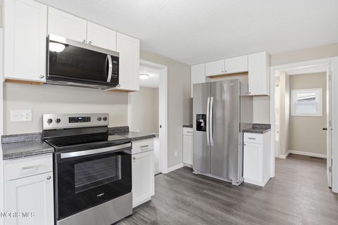 Tiny photo for 243 Monroe Avenue, Findlay, OH 45840 (MLS # 10005188)