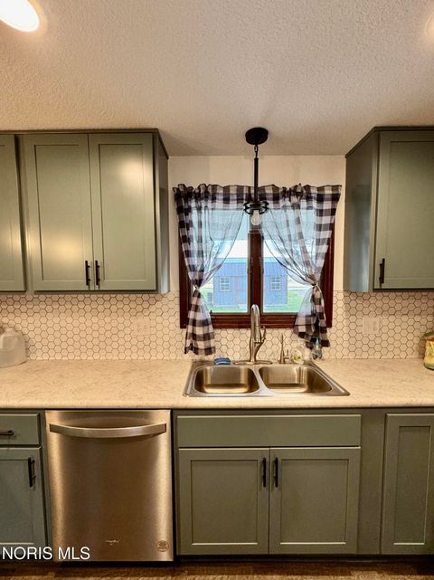 Tiny photo for 419 Cardinal Drive, Bryan, OH 43506 (MLS # 10006248)