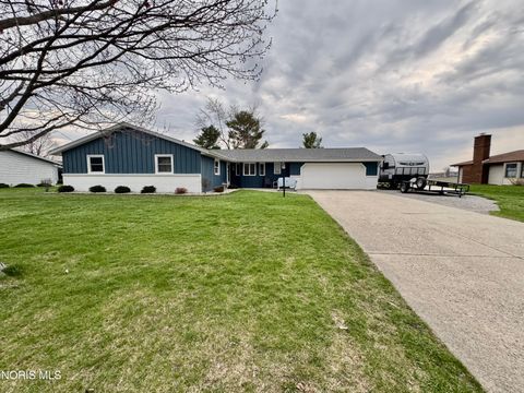 Tiny photo for 419 Cardinal Drive, Bryan, OH 43506 (MLS # 10006248)