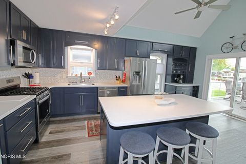 Tiny photo for 1531 N Compass Avenue, Port Clinton, OH 43452 (MLS # 10007276)