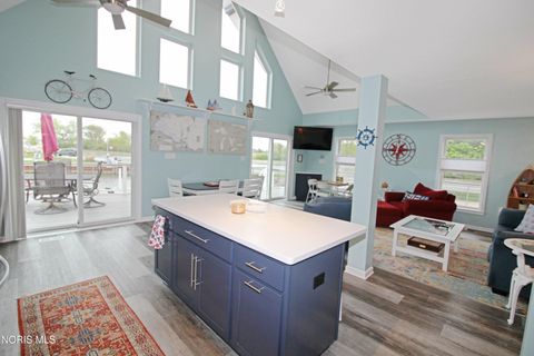 Tiny photo for 1531 N Compass Avenue, Port Clinton, OH 43452 (MLS # 10007276)