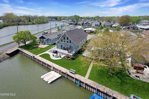 Tiny photo for 1531 N Compass Avenue, Port Clinton, OH 43452 (MLS # 10007276)