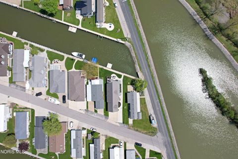 Tiny photo for 1531 N Compass Avenue, Port Clinton, OH 43452 (MLS # 10007276)
