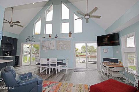 Tiny photo for 1531 N Compass Avenue, Port Clinton, OH 43452 (MLS # 10007276)