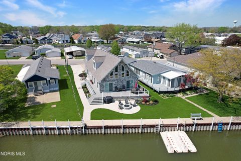 Photo of 1531 N Compass Avenue, Port Clinton, OH 43452 (MLS # 10007276)