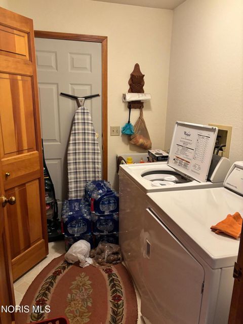 Tiny photo for 6901 Heather Cove Place, Maumee, OH 43537 (MLS # 10006518)