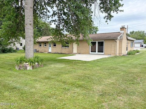 Tiny photo for 1445 Conneaut Avenue, Bowling Green, OH 43402 (MLS # 10009323)