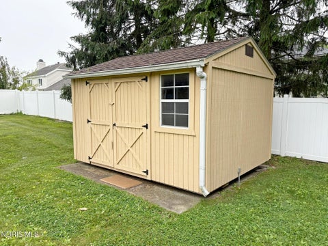 Tiny photo for 1445 Conneaut Avenue, Bowling Green, OH 43402 (MLS # 10009323)