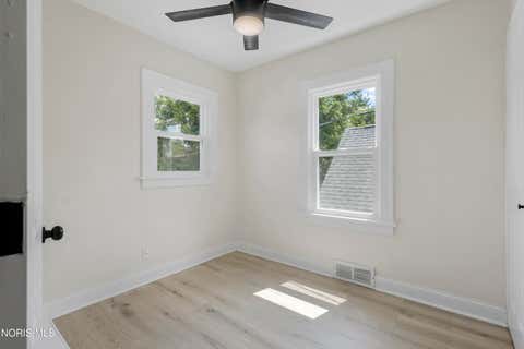 Tiny photo for 1039 Wright Avenue, Toledo, OH 43609 (MLS # 10011621)