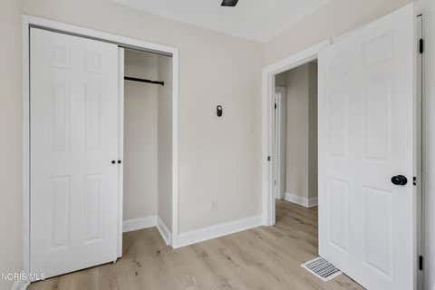 Tiny photo for 1039 Wright Avenue, Toledo, OH 43609 (MLS # 10011621)