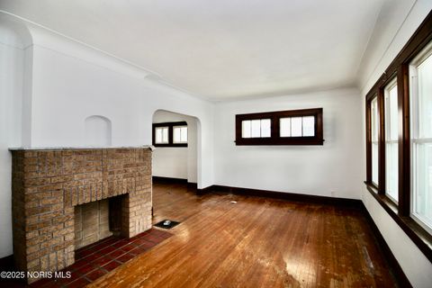 Tiny photo for 3904 Burton Avenue, Toledo, OH 43612 (MLS # 10002150)