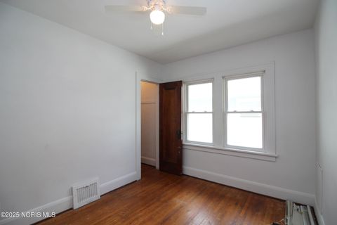 Tiny photo for 3904 Burton Avenue, Toledo, OH 43612 (MLS # 10002150)