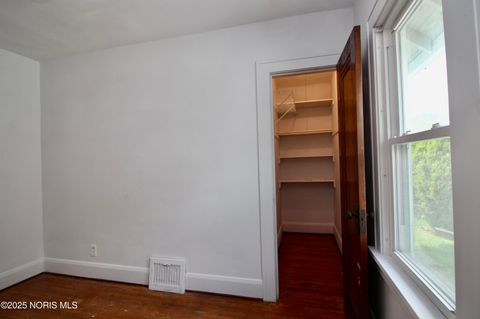 Tiny photo for 3904 Burton Avenue, Toledo, OH 43612 (MLS # 10002150)