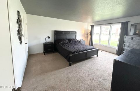 Tiny photo for 6549 Abbey Run # 11, Sylvania, OH 43560 (MLS # 10005710)