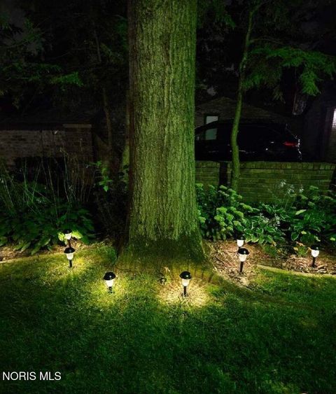 Tiny photo for 6549 Abbey Run # 11, Sylvania, OH 43560 (MLS # 10005710)