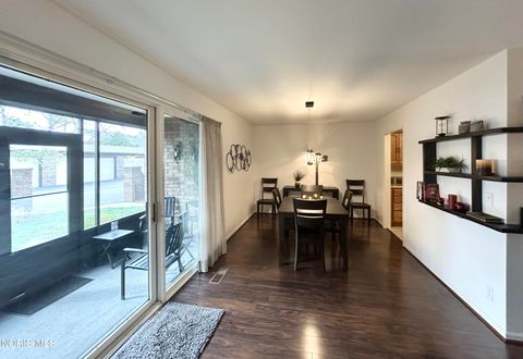 Tiny photo for 6549 Abbey Run # 11, Sylvania, OH 43560 (MLS # 10005710)