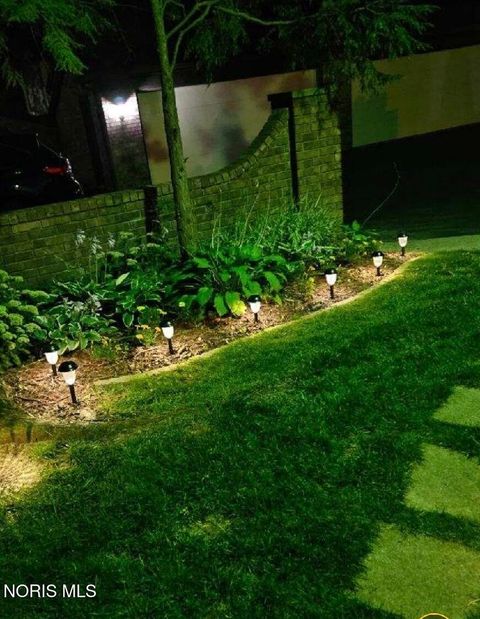 Tiny photo for 6549 Abbey Run # 11, Sylvania, OH 43560 (MLS # 10005710)