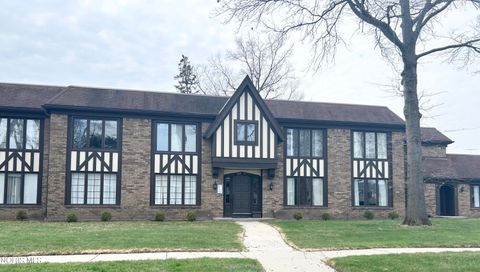 Tiny photo for 6549 Abbey Run # 11, Sylvania, OH 43560 (MLS # 10005710)