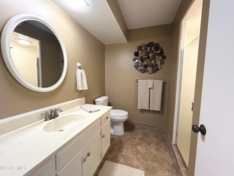 Tiny photo for 6549 Abbey Run # 11, Sylvania, OH 43560 (MLS # 10005710)