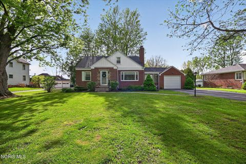 Tiny photo for 564 S Lallendorf Road, Oregon, OH 43616 (MLS # 10006948)