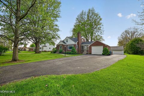 Tiny photo for 564 S Lallendorf Road, Oregon, OH 43616 (MLS # 10006948)