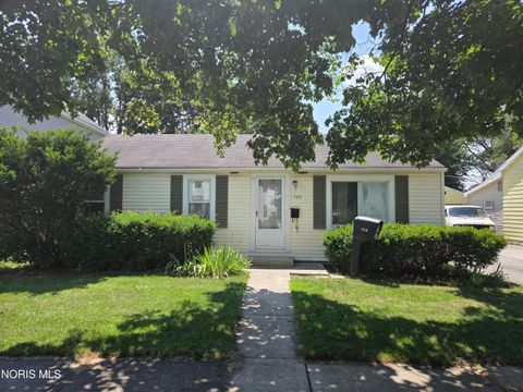Tiny photo for 709 Putnam Street, Findlay, OH 45840 (MLS # 10010270)
