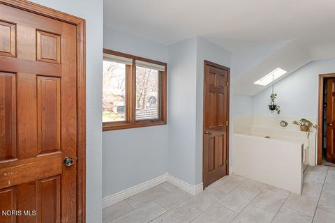 Tiny photo for 6957 Cloister Road, Toledo, OH 43617 (MLS # 10006323)