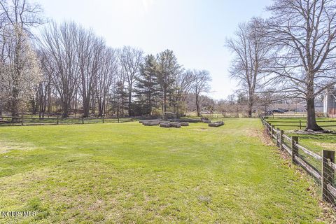 Tiny photo for 6957 Cloister Road, Toledo, OH 43617 (MLS # 10006323)