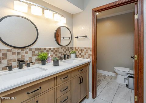 Tiny photo for 6957 Cloister Road, Toledo, OH 43617 (MLS # 10006323)